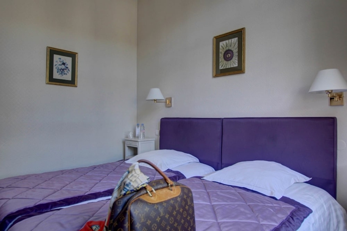 Imagen de la habitación del Hotel De L'univers, ARRAS. Foto 3