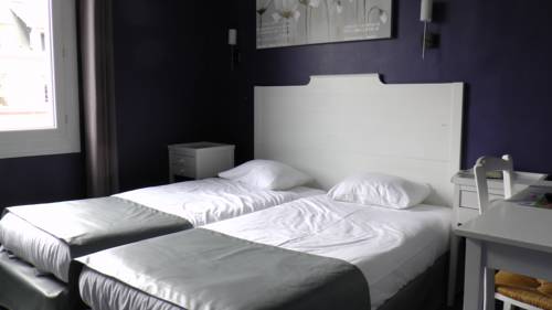 Imagen de la habitación del Hotel De L'univers, Caen. Foto 11