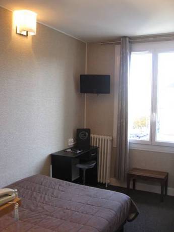Imagen de la habitación del Hotel De L'univers, Caen. Foto 16