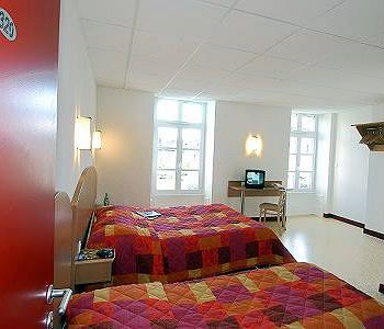 Imagen de la habitación del Hotel De Lyon. Foto 5