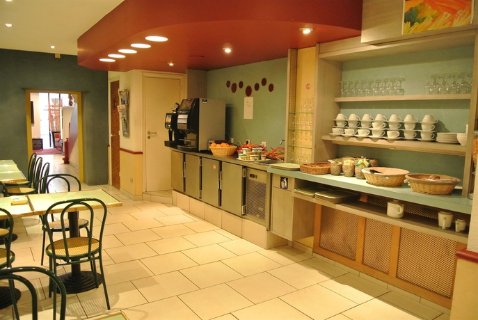 Imagen del bar/restaurante del Hotel De Lyon. Foto 2