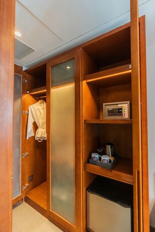 Imagen de la habitación del Hotel De Mandarin Goa. Foto 16