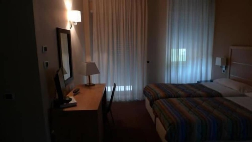 Imagen de la habitación del Hotel De Meis. Foto 2