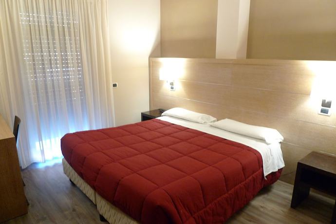 Imagen de la habitación del Hotel De Meis. Foto 15
