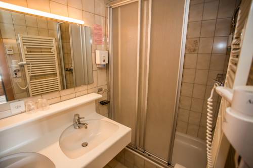 Imagen de la habitación del Hotel De Moiry Sup&eacute;rieur. Foto 13