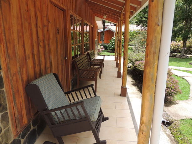 Imagen general del Hotel De Montaña Suria, Dominical. Foto 1