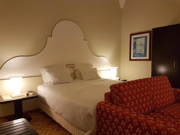 Imagen de la habitación del Hotel De Moura. Foto 6