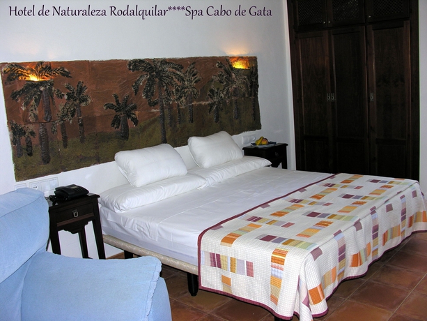 Imagen de la habitación del Hotel De Naturaleza Rodalquilar Spa Cabo de Gata. Foto 5