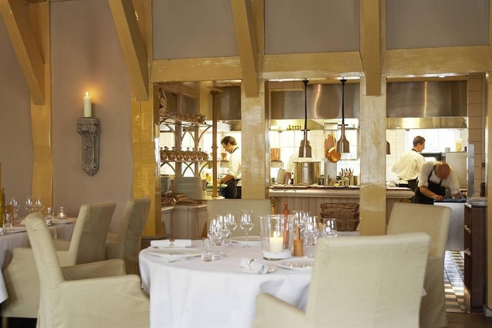 Imagen del bar/restaurante del Hotel De Nederlanden. Foto 6