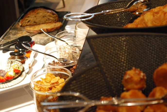 Imagen del bar/restaurante del Hotel De Nell. Foto 7