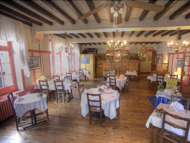 Imagen del bar/restaurante del Hotel De Nevers. Foto 6