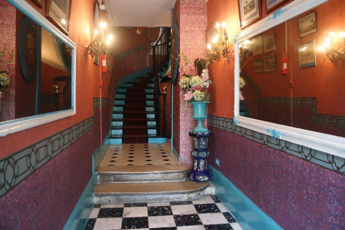 Imagen de los interiores del Hotel De Nice. Foto 20