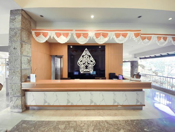 Imagen de los interiores del Hotel De Ningrat Topas Galeria. Foto 20