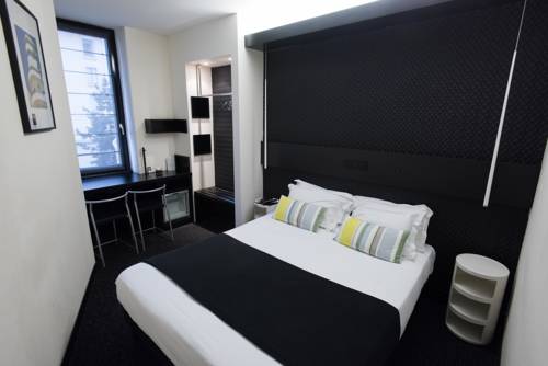 Imagen de la habitación del Hotel De Noailles. Foto 3