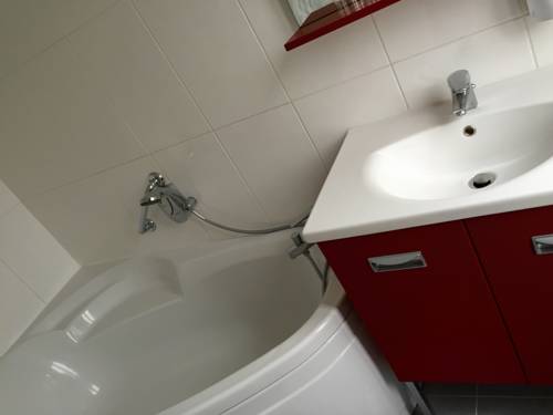 Imagen de la habitación del Hotel De Normandie, EVREUX. Foto 4