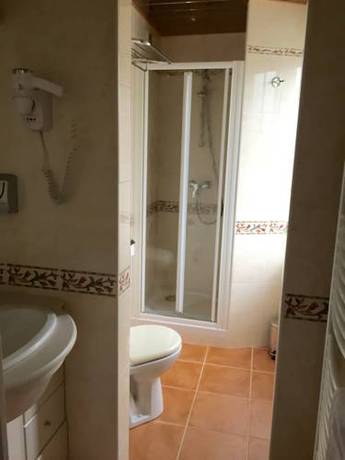 Imagen de la habitación del Hotel De Normandie, EVREUX. Foto 6