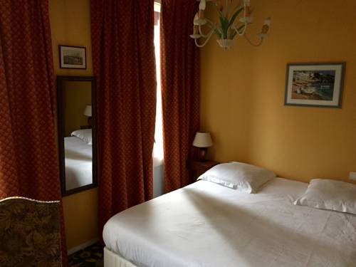 Imagen de la habitación del Hotel De Normandie, EVREUX. Foto 10
