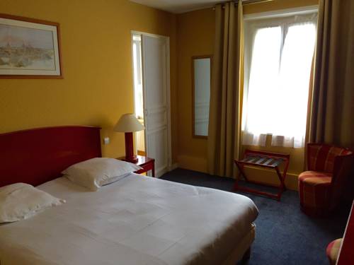 Imagen de la habitación del Hotel De Normandie, EVREUX. Foto 15