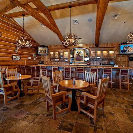Imagen del bar/restaurante del Hotel De Novo Springdale, Tapestry Collection By Hilton. Foto 2