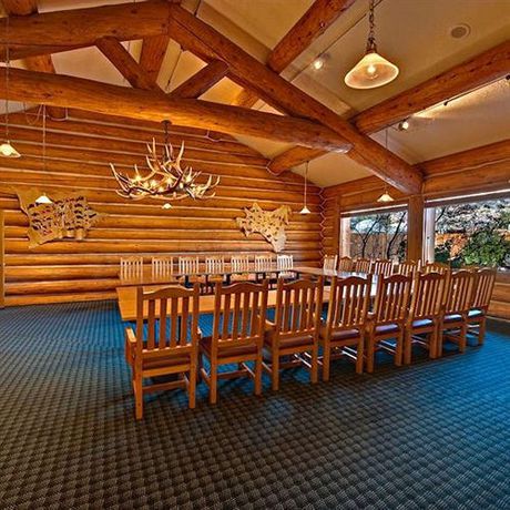 Imagen del bar/restaurante del Hotel De Novo Springdale, Tapestry Collection By Hilton. Foto 3