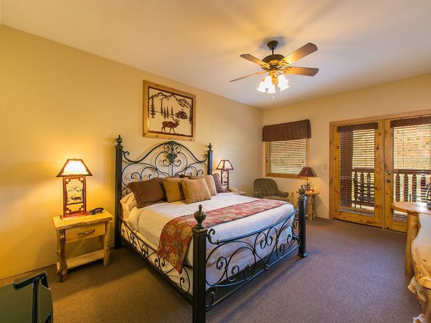 Imagen de la habitación del Hotel De Novo Springdale, Tapestry Collection By Hilton. Foto 8