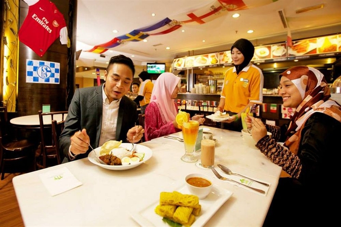 Imagen del bar/restaurante del Hotel De Palma Hotel Ampang. Foto 3