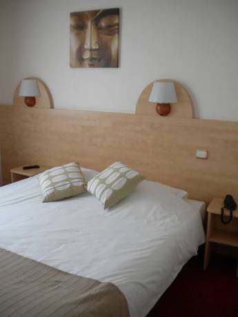 Imagen de la habitación del Hotel De Paris, Barneville-Carteret. Foto 9