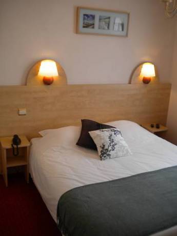 Imagen de la habitación del Hotel De Paris, Barneville-Carteret. Foto 14
