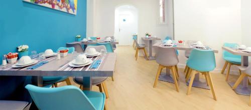 Imagen de la habitación del Hotel De Paris, Boulogne billancourt. Foto 9