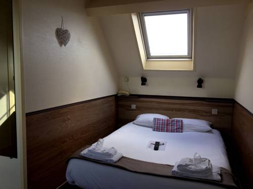 Imagen de la habitación del Hotel De Paris, CABOURG. Foto 8