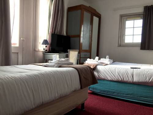 Imagen de la habitación del Hotel De Paris, CABOURG. Foto 16