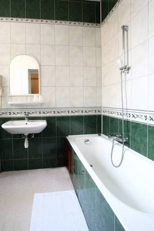 Imagen de la habitación del Hotel De Paris, Charleville Mezieres. Foto 3