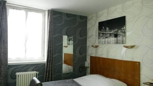 Imagen de la habitación del Hotel De Paris, Charleville Mezieres. Foto 9