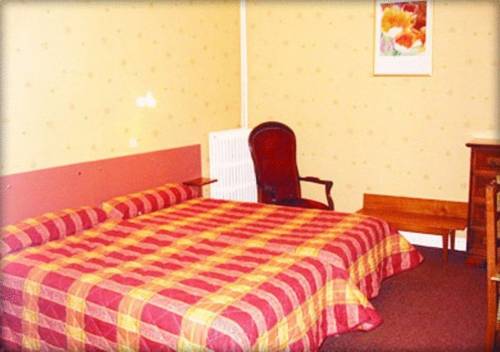Imagen de la habitación del Hotel De Paris, Charleville Mezieres. Foto 14