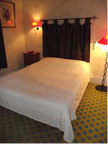 Imagen de la habitación del Hotel De Paris Et De La Poste. Foto 10