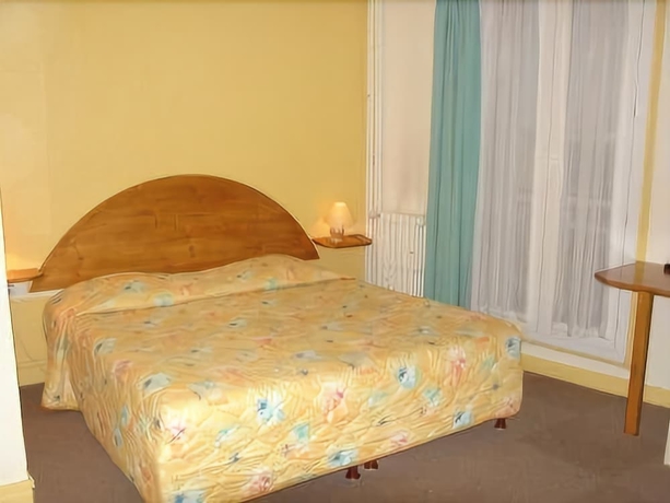 Imagen de la habitación del Hotel De Paris Et Des Voyageurs. Foto 10