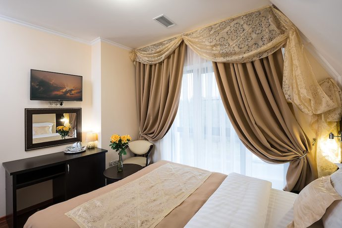 Imagen de la habitación del Hotel De Paris, Krasnodar. Foto 19