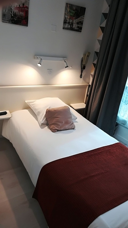 Imagen de la habitación del Hotel De Paris, LA ROCHELLE. Foto 13