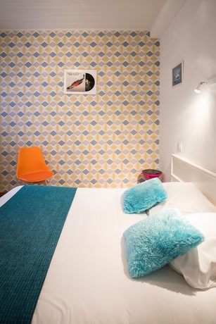 Imagen de la habitación del Hotel De Paris, LA ROCHELLE. Foto 14