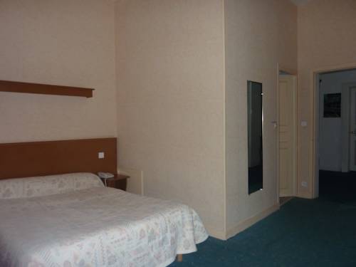 Imagen de la habitación del Hotel De Paris, Le Bugue. Foto 11