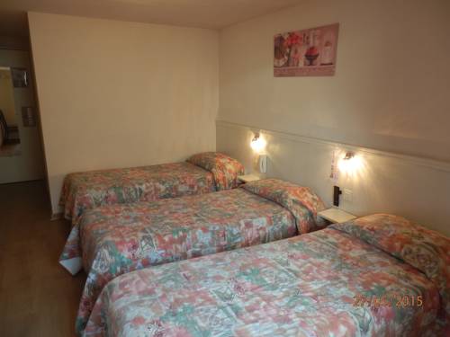 Imagen de la habitación del Hotel De Paris, Lourdes. Foto 7