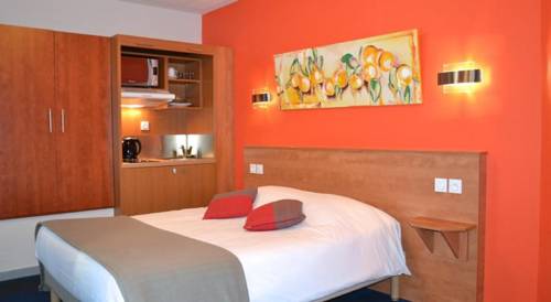 Imagen de la habitación del Hotel De Paris, Saint Avold. Foto 3