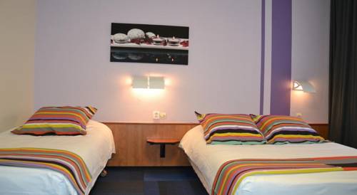 Imagen de la habitación del Hotel De Paris, Saint Avold. Foto 4