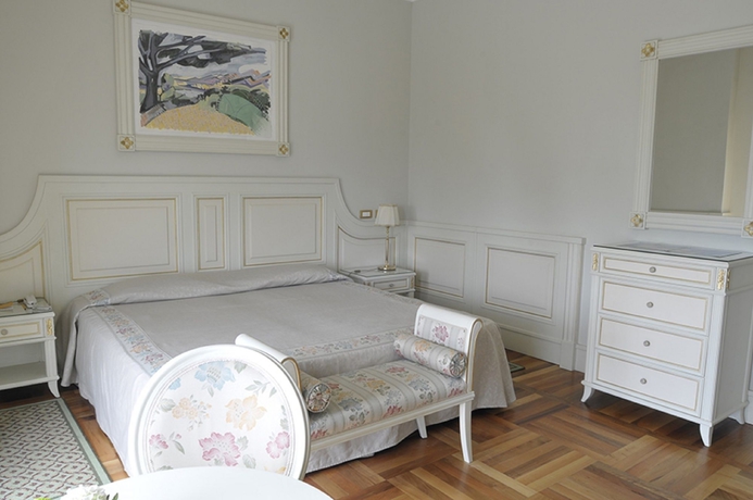 Imagen de la habitación del Hotel De Paris Sanremo. Foto 4