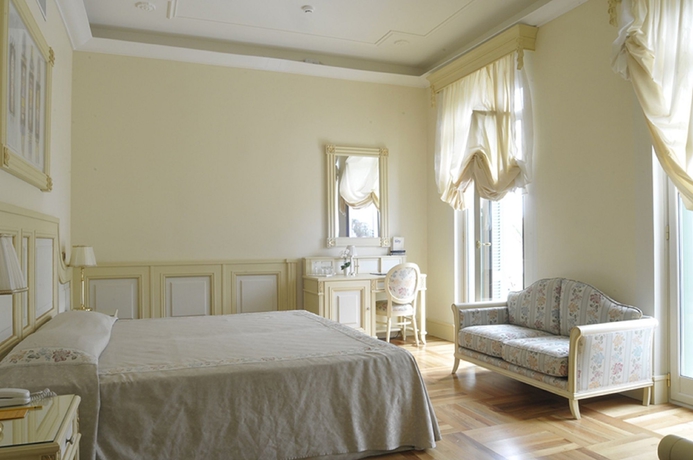 Imagen de la habitación del Hotel De Paris Sanremo. Foto 13