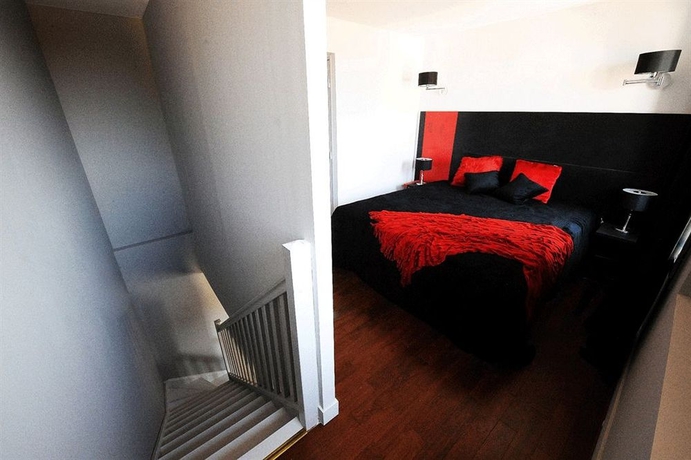 Imagen de la habitación del Hotel De Paris, Sète. Foto 7