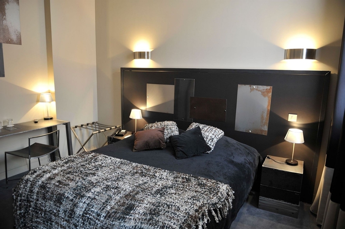 Imagen de la habitación del Hotel De Paris, Sète. Foto 10