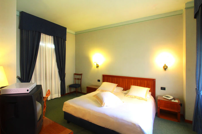 Imagen de la habitación del Hotel De Paris, Terni. Foto 10