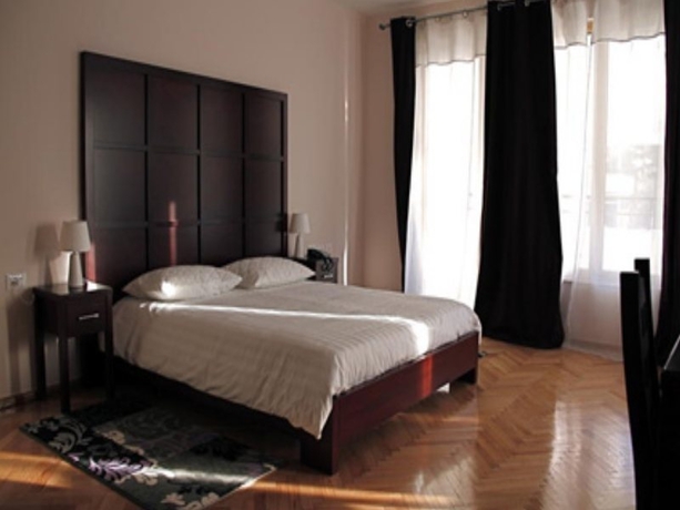 Imagen general del Hotel De Paris, Tirana. Foto 1