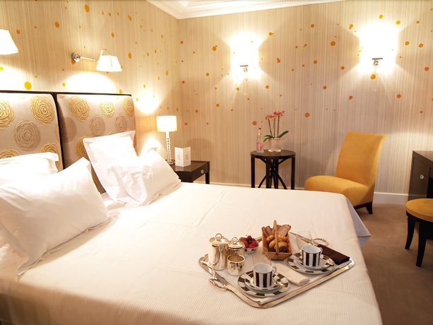 Imagen de la habitación del Hotel De Pavie. Foto 6